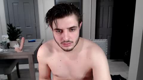 Snapshot of maxx2fun chatting on 12.16.25 maxx2fun online show from 12.16.25