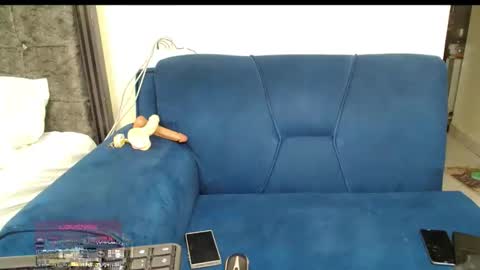 Snapshot of maxxinepetite chatting on 05.12.26 maxxinepetite online show from 05.12.26