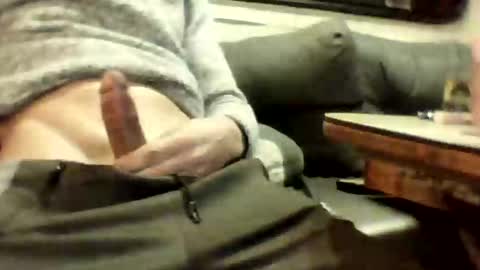 Snapshot of maxxoufr chatting on 02.23.25 maxxoufr online show from 02.23.25