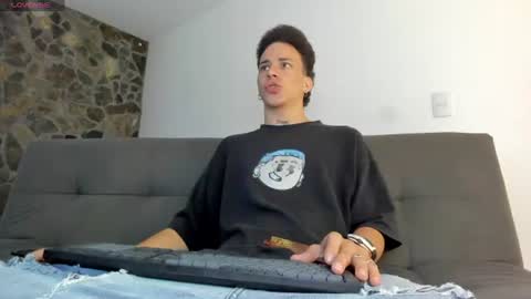 Snapshot of maxxx_bigcock chatting on 08.05.26 Max online show from 08.05.26