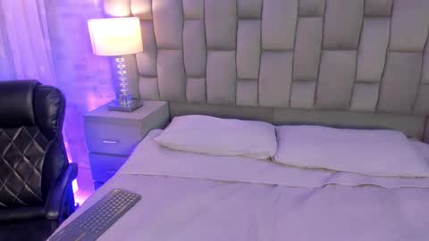 Maxine Minx online show from 03.16.26