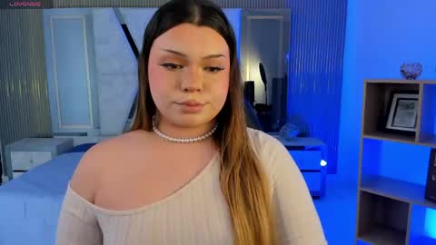 Snapshot of maxxxine_ chatting on 04.13.26 Maxine Minx online show from 04.13.26