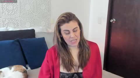 Victoria online show from 12.18.25