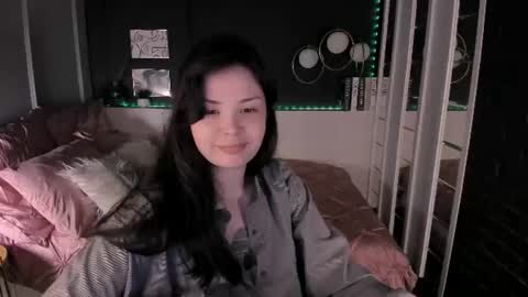 Snapshot of maya___muse chatting on 07.14.26 Maya online show from 07.14.26