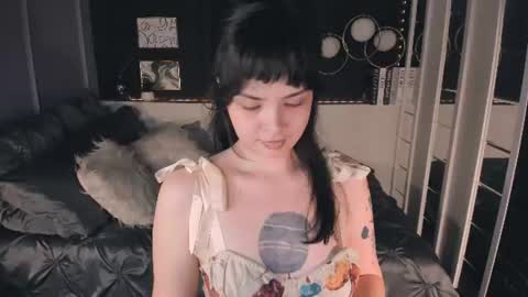 Snapshot of maya___muse chatting on 08.01.26 Maya online show from 08.01.26