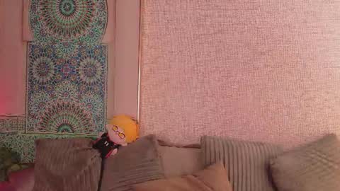 maya_house online show from 07.02.26