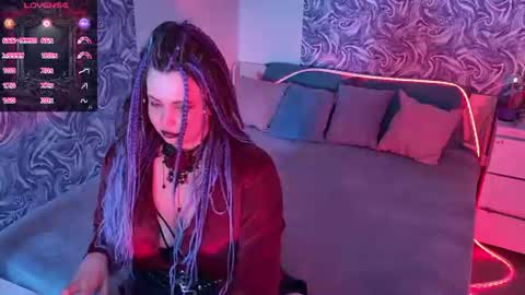 Maya Mils online show from 07.20.26
