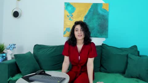 Snapshot of maya_rogerss chatting on 01.22.25 Maya online show from 01.22.25