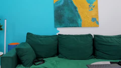 Snapshot of maya_rogerss chatting on 01.24.25 Maya online show from 01.24.25