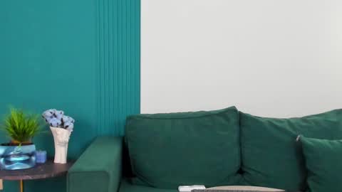 Snapshot of maya_rogerss chatting on 02.26.25 Maya online show from 02.26.25