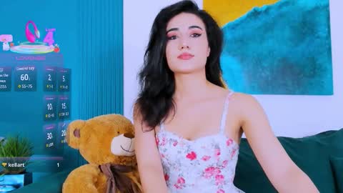 Snapshot of maya_rogerss chatting on 10.04.25 Maya online show from 10.04.25