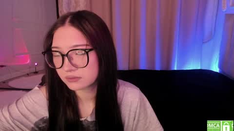 Erina online show from 04.21.26