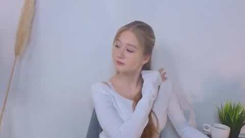 Snapshot of maybaybe chatting on 10.17.25 Alice online show from 10.17.25
