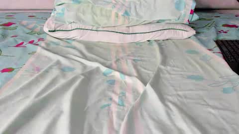 Maybelline69 online show from 11.09.25