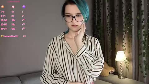 Mia online show from 01.20.25