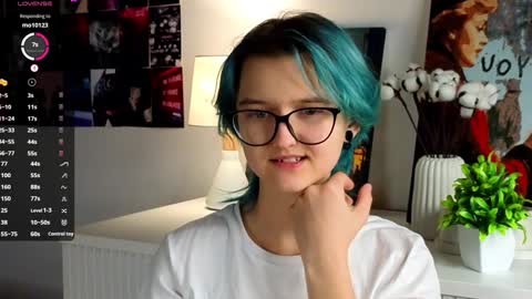Mia online show from 01.23.25