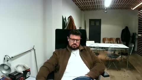 Snapshot of mayde4thbwu chatting on 05.17.26 mayde4thbwu online show from 05.17.26
