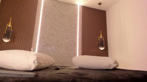 Maye Wells online show from 02.28.26