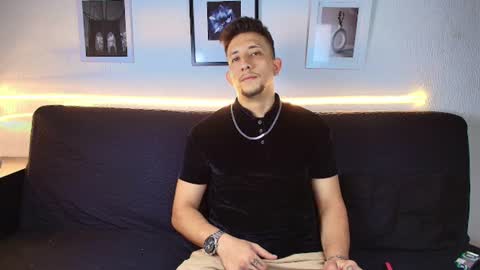 Snapshot of maykol_victoria chatting on 06.19.26 Maykol victoria1624 online show from 06.19.26