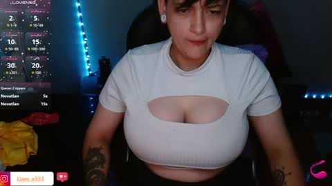 Snapshot of maylyy_kan chatting on 07.30.26 Mayle kan online show from 07.30.26