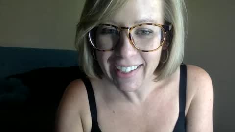mayzie_mac online show from 07.03.26
