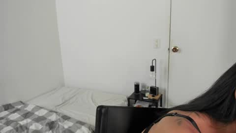 mazikeen_18 online show from 04.23.26