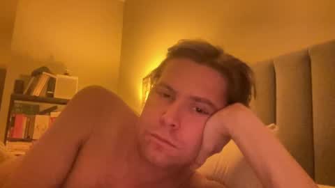 Snapshot of mbnc chatting on 03.03.25 lol online show from 03.03.25