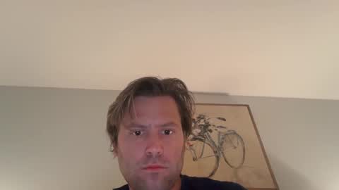 Snapshot of mbnc chatting on 09.17.25 lol online show from 09.17.25