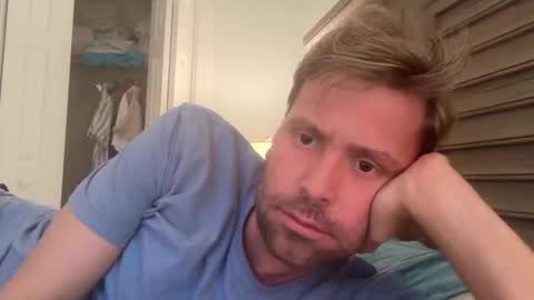 Snapshot of mbnc chatting on 10.13.25 lol online show from 10.13.25