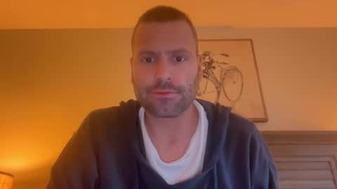 Snapshot of mbnc chatting on 11.21.25 lol online show from 11.21.25