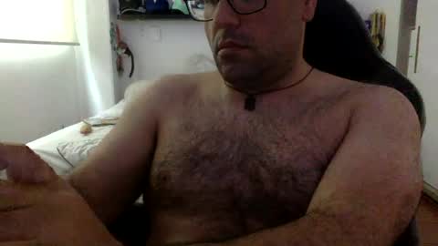 Snapshot of mbotve chatting on 06.22.26 VzlaMan online show from 06.22.26