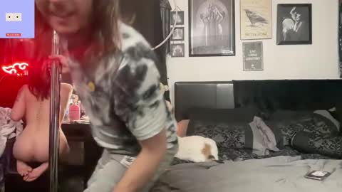 Snapshot of mdtrapn chatting on 02.21.25 Mac D online show from 02.21.25