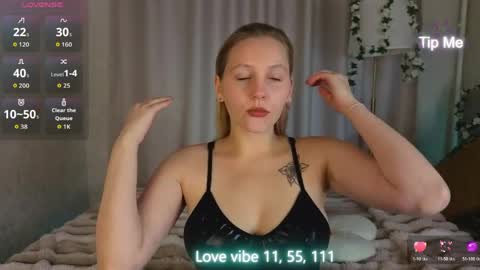 Snapshot of me1issa_bell chatting on 05.21.26 Melissa online show from 05.21.26