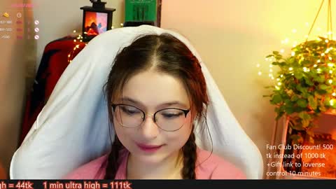 Snapshot of me_hanna chatting on 12.06.24 Hanna online show from 12.06.24