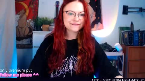 Snapshot of me_hanna chatting on 09.13.25 Hanna online show from 09.13.25