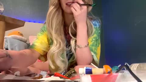 Snapshot of meadowmoon3 chatting on 10.28.25 meadowmoon3 online show from 10.28.25