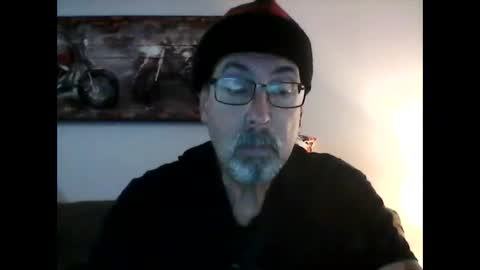Snapshot of meathome3 chatting on 12.20.24 me at home online show from 12.20.24