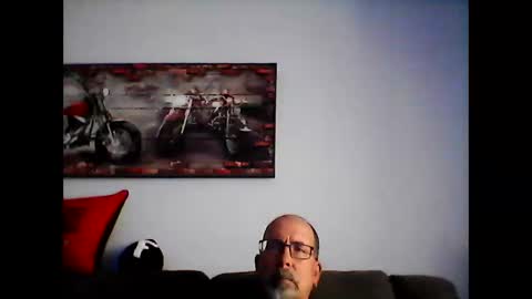 Snapshot of meathome3 chatting on 10.12.25 me at home online show from 10.12.25