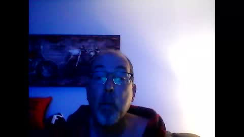 Snapshot of meathome3 chatting on 01.08.26 me at home online show from 01.08.26