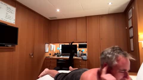 Snapshot of meau_lest chatting on 10.18.25 Meau Lest online show from 10.18.25