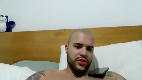 Snapshot of medellindrak chatting on 12.24.24 filippoae online show from 12.24.24