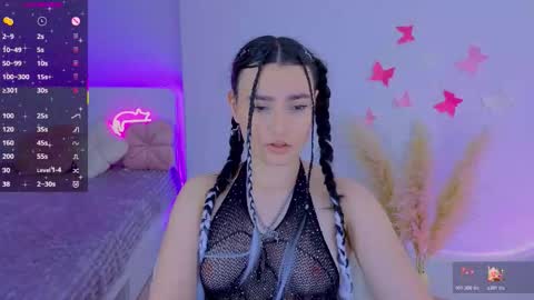 Snapshot of medina_andress chatting on 02.26.26 Dina online show from 02.26.26