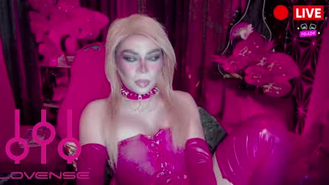 THE QUEEN ALPHA   Queen Medusa Prey online show from 04.29.26