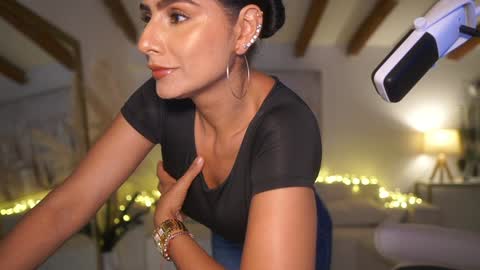 Andrea  online show from 01.23.25