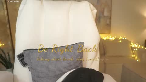 Andrea  online show from 03.11.25