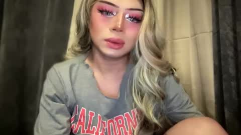 Snapshot of meetmehalfway888 chatting on 09.21.25 GODDESS OF ALL GODDESSES online show from 09.21.25