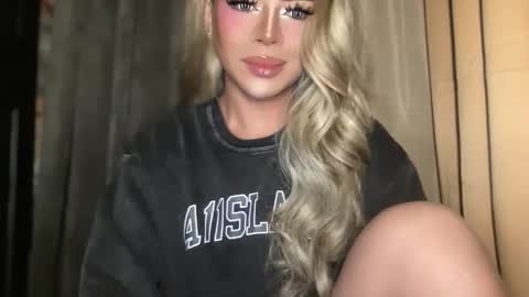 Snapshot of meetmehalfway888 chatting on 01.09.26 GODDESS OF ALL GODDESSES online show from 01.09.26