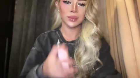 Snapshot of meetmehalfway888 chatting on 01.19.26 GODDESS OF ALL GODDESSES online show from 01.19.26