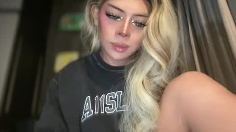 Snapshot of meetmehalfway888 chatting on 02.12.26 GODDESS OF ALL GODDESSES online show from 02.12.26