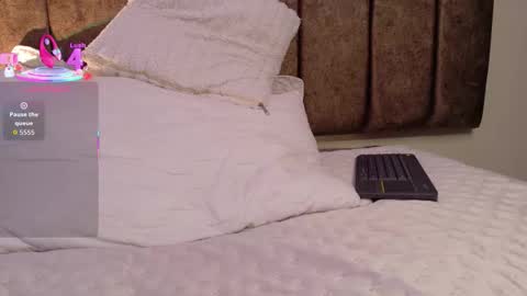 Megan  online show from 10.09.25